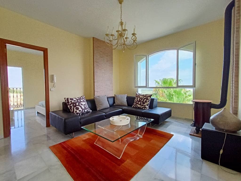 5 bedroom Villa for sale in Herrera with pool garage - € 525,000 (Ref: 10046170)