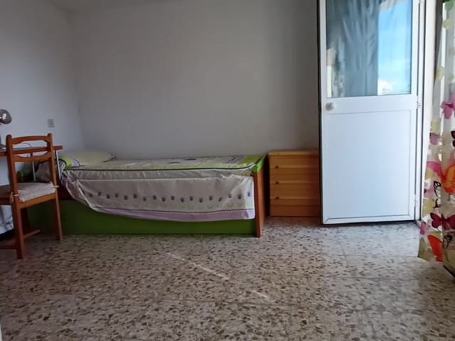 4 Zimmer Haus zu verkaufen in Priego de Córdoba mit Garage - 106.000 € (Ref: 10046171)