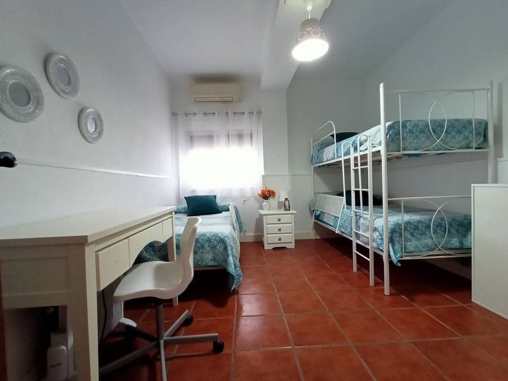 4 camera da letto Villa in vendita in Cabra con piscina garage - 419.000 € (Rif: 10046176)