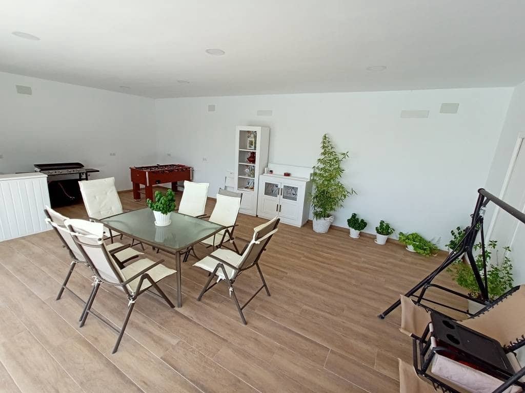 4 camera da letto Villa in vendita in Cabra con piscina garage - 419.000 € (Rif: 10046176)