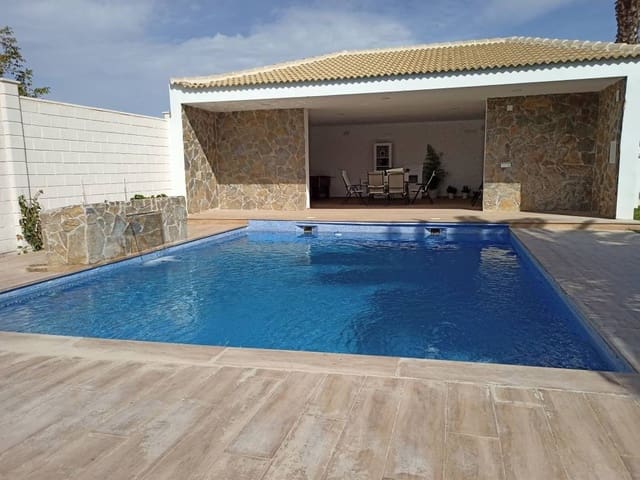 4 camera da letto Villa in vendita in Cabra con piscina garage - 419.000 € (Rif: 10046176)