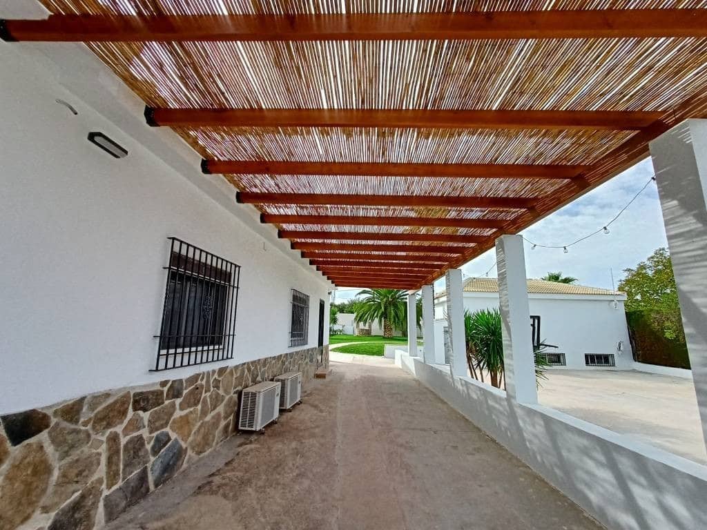 4 camera da letto Villa in vendita in Cabra con piscina garage - 419.000 € (Rif: 10046176)