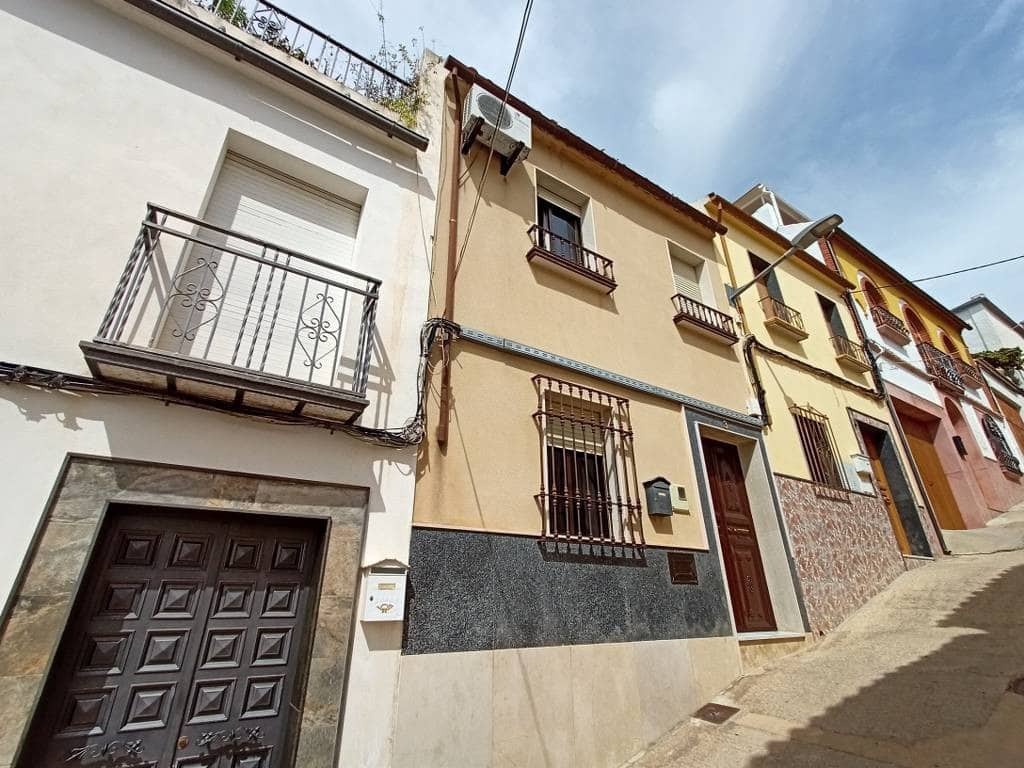 5 bedroom Townhouse for sale in Rute - € 137,000 (Ref: 10046177)