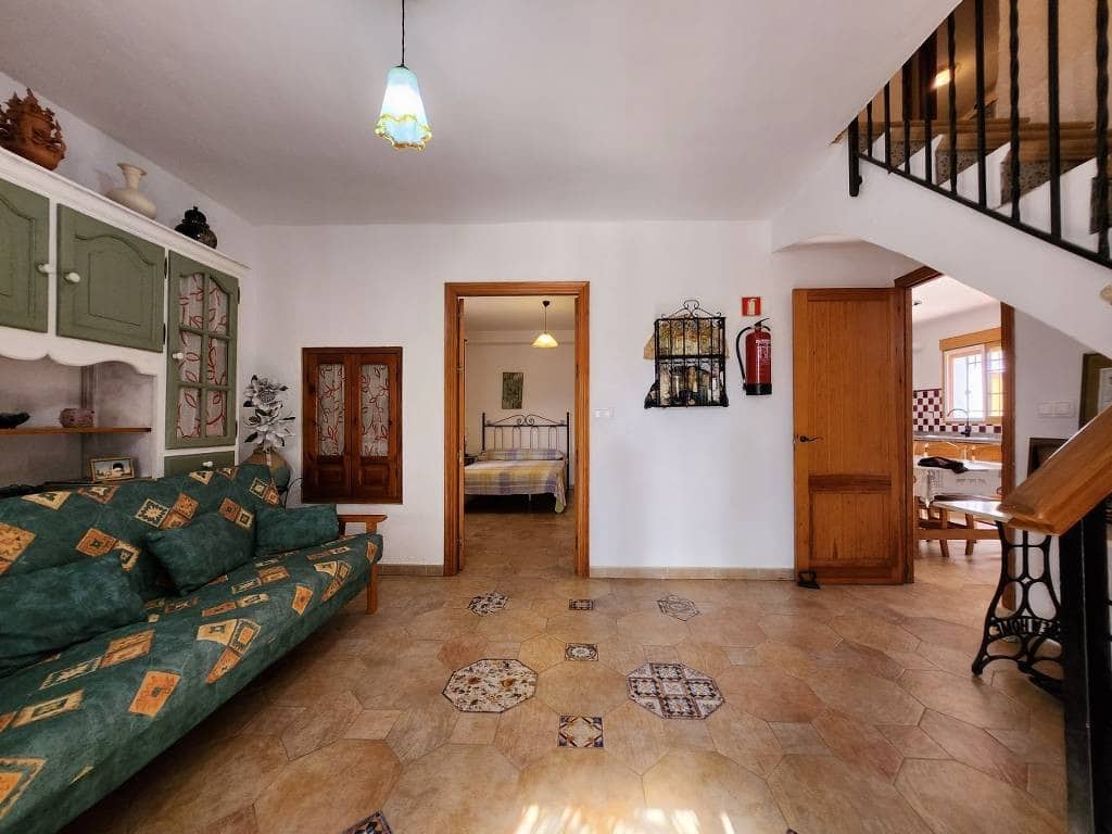 6 makuuhuone Maalaistalo myytävänä paikassa Iznajar mukana uima-altaan - 309 000 € (Ref: 10046180)
