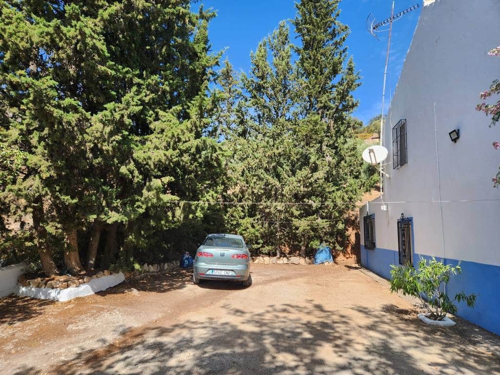 6 makuuhuone Maalaistalo myytävänä paikassa Iznajar mukana uima-altaan - 309 000 € (Ref: 10046180)