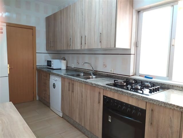 4 bedroom Villa for sale in Montoro with pool garage - € 195,000 (Ref: 10046182)
