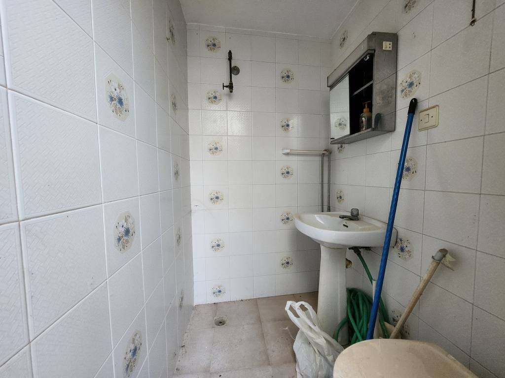 4 soveværelse Byhus til salg i Rute med garage - € 69.900 (Ref: 10046183)