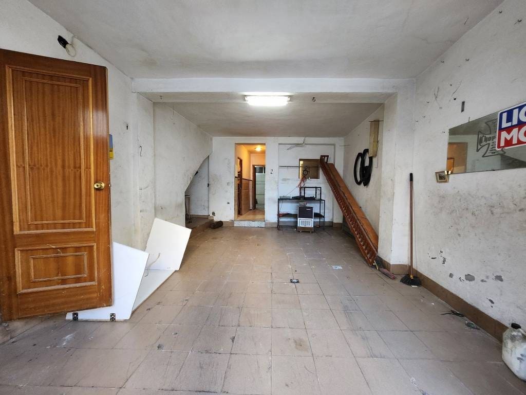 4 soveværelse Byhus til salg i Rute med garage - € 69.900 (Ref: 10046183)