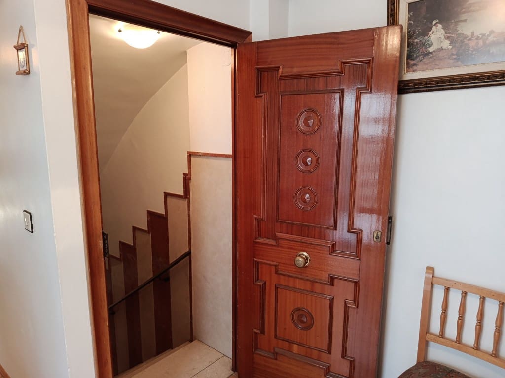 4 bedroom Townhouse for sale in Rute with garage - € 69,900 (Ref: 10046183)