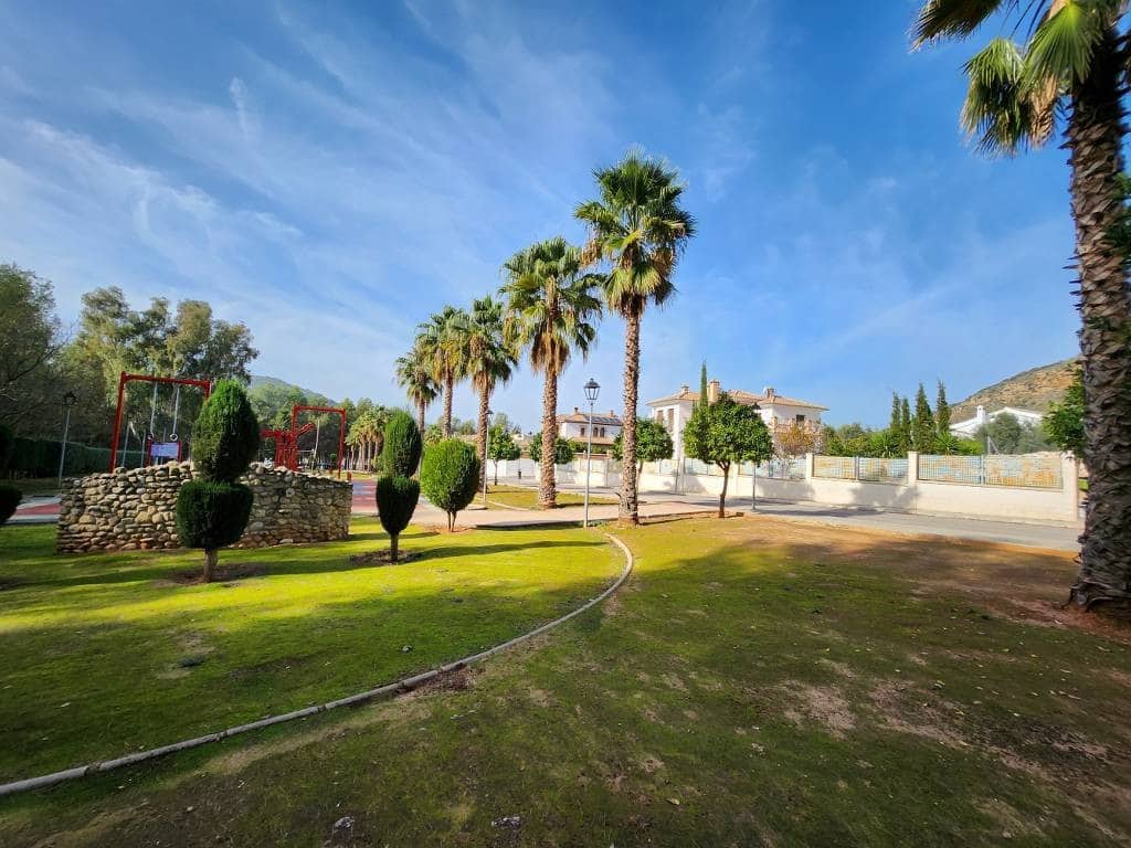 Tontti myytävänä paikassa Iznajar - 59 000 € (Ref: 10046184)