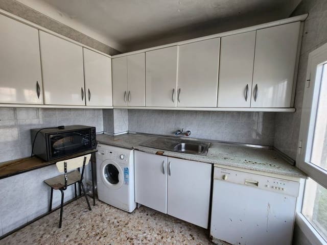 6 quarto Casa em Banda para venda em Iznájar - 157 000 € (Ref: 10046185)