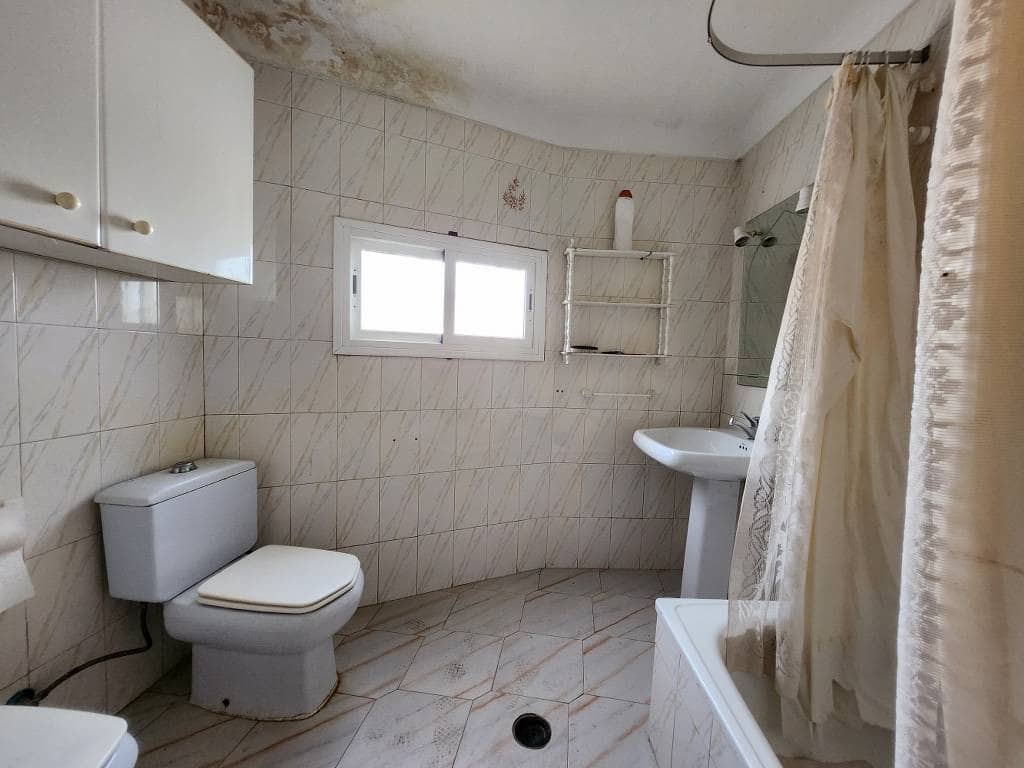 6 quarto Casa em Banda para venda em Iznajar - 157 000 € (Ref: 10046185)