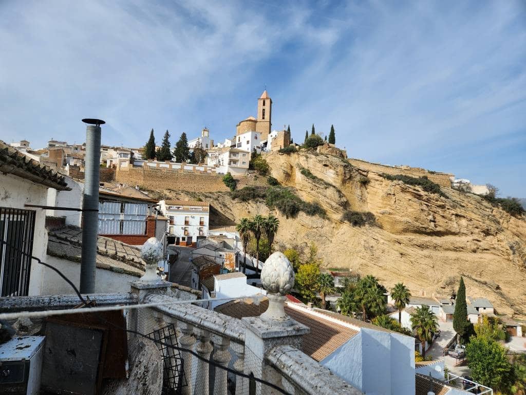 6 quarto Casa em Banda para venda em Iznajar - 157 000 € (Ref: 10046185)