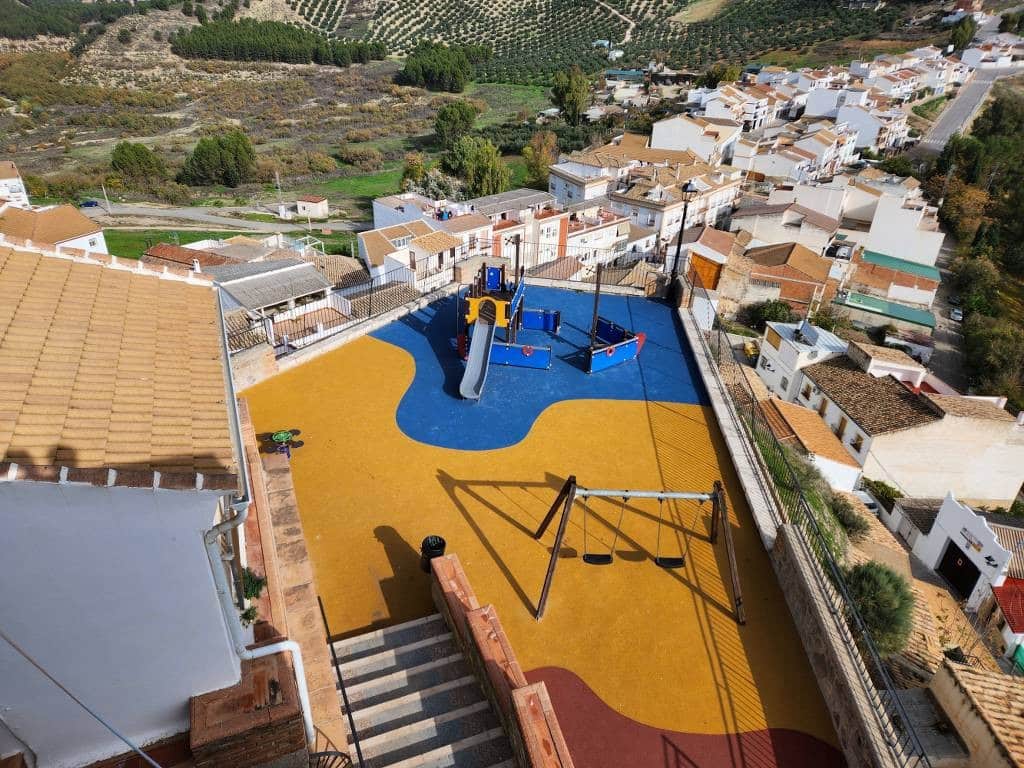 6 quarto Casa em Banda para venda em Iznajar - 157 000 € (Ref: 10046185)