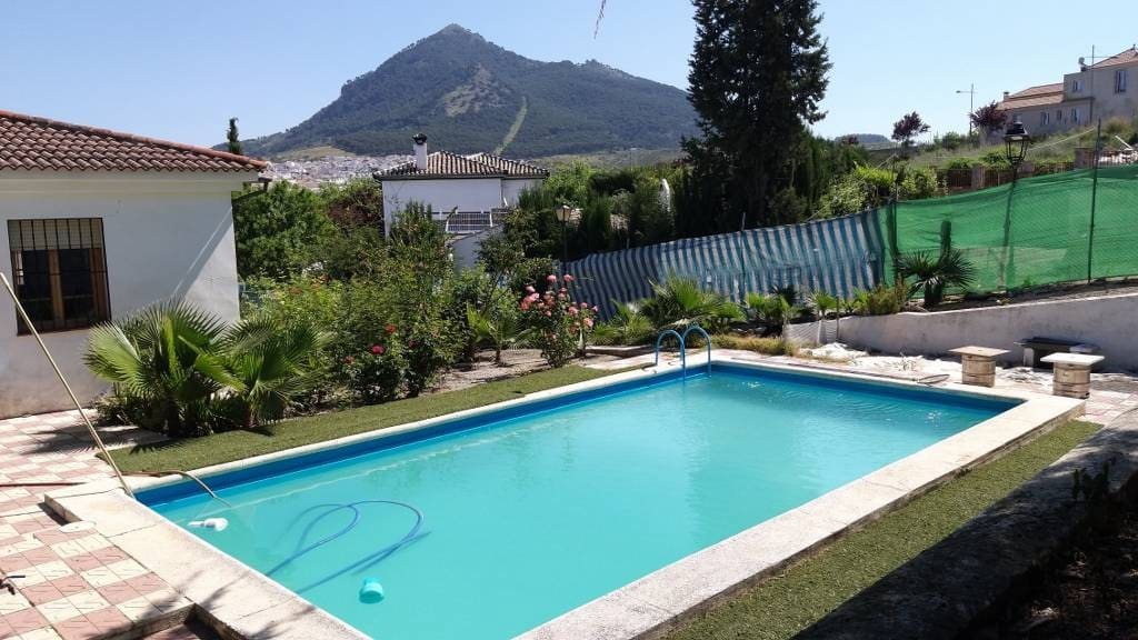 5 bedroom Villa for sale in Rute with pool - € 315,000 (Ref: 10046186)