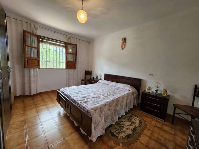 4 bedroom Finca/Country House for sale in Arroyo de Priego, Iznájar with garage - € 200,000 (Ref: 10046187)
