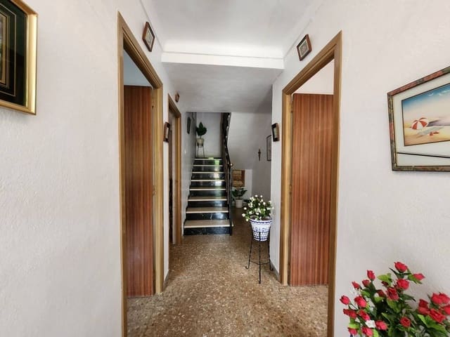 4 bedroom Finca/Country House for sale in Arroyo de Priego, Iznájar with garage - € 200,000 (Ref: 10046187)
