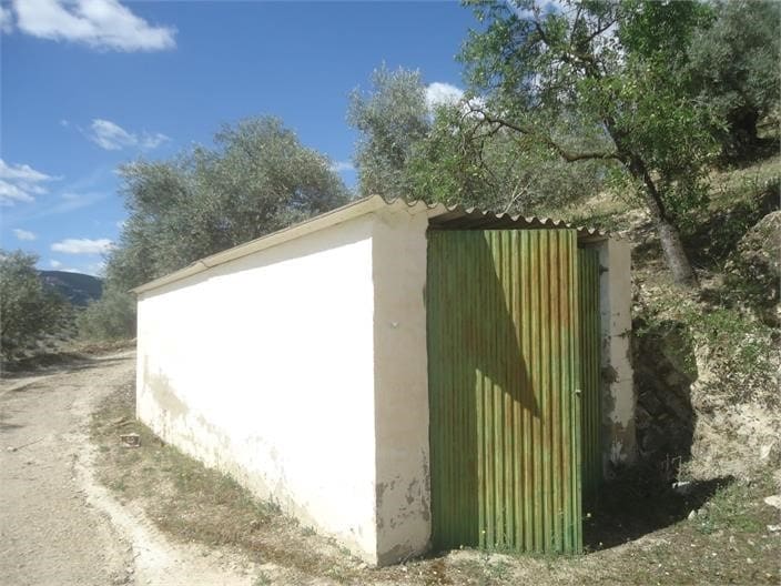 5 bedroom Finca/Country House for sale in Iznajar - € 200,000 (Ref: 10046188)