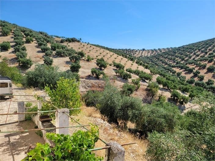 5 bedroom Finca/Country House for sale in Iznajar - € 200,000 (Ref: 10046188)