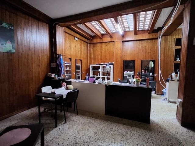 Kommersiell till salu i Rute - 157 000 € (Ref: 10046190)