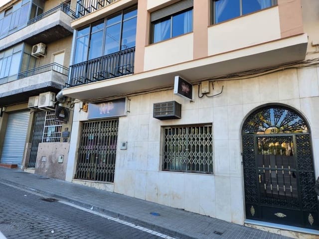 Kommersiell till salu i Rute - 157 000 € (Ref: 10046190)