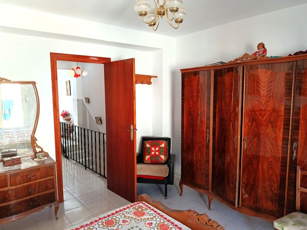 4 soverom Hus til salgs i Priego de Cordoba - € 59 900 (Ref: 10048231)