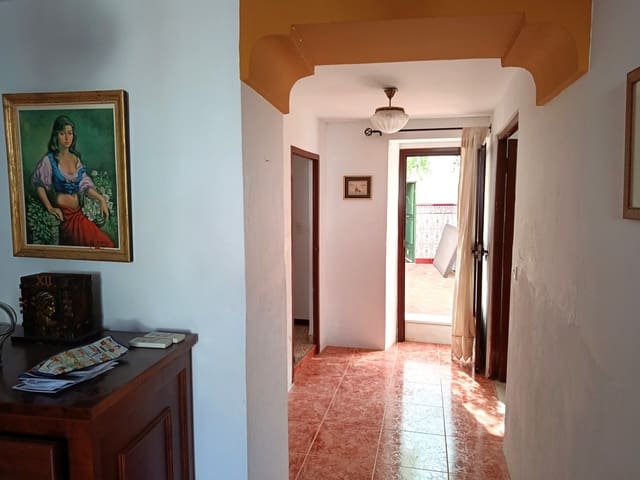 5 quarto Casa em Banda para venda em Priego de Córdoba com garagem - 74 900 € (Ref: 10048232)
