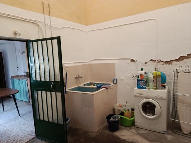 5 quarto Casa em Banda para venda em Priego de Córdoba com garagem - 74 900 € (Ref: 10048232)