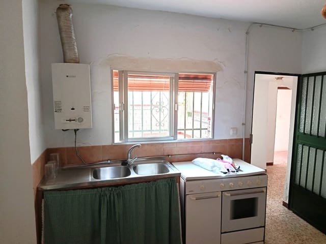 5 quarto Casa em Banda para venda em Priego de Córdoba com garagem - 74 900 € (Ref: 10048232)