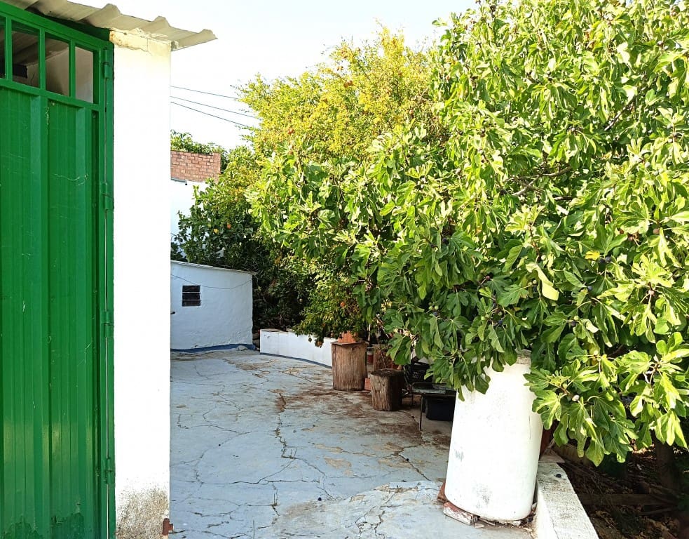 3 bedroom Townhouse for sale in Priego de Cordoba with garage - € 49,000 (Ref: 10052081)