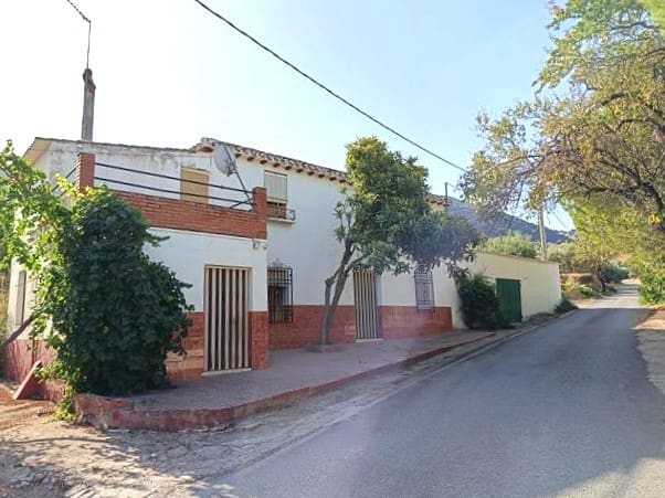 5 bedroom Townhouse for sale in Priego de Cordoba with garage - € 55,000 (Ref: 10054324)