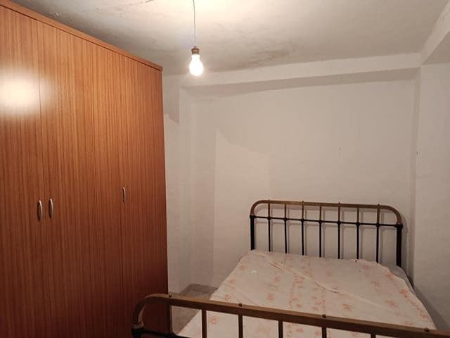 5 bedroom Townhouse for sale in Priego de Cordoba with garage - € 55,000 (Ref: 10054324)