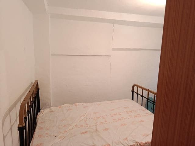 5 bedroom Townhouse for sale in Priego de Cordoba with garage - € 55,000 (Ref: 10054324)