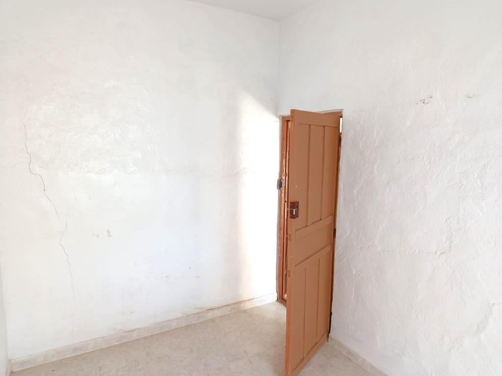 3 slaapkamer Huis te koop in Rute met garage - € 59.000 (Ref: 10062997)