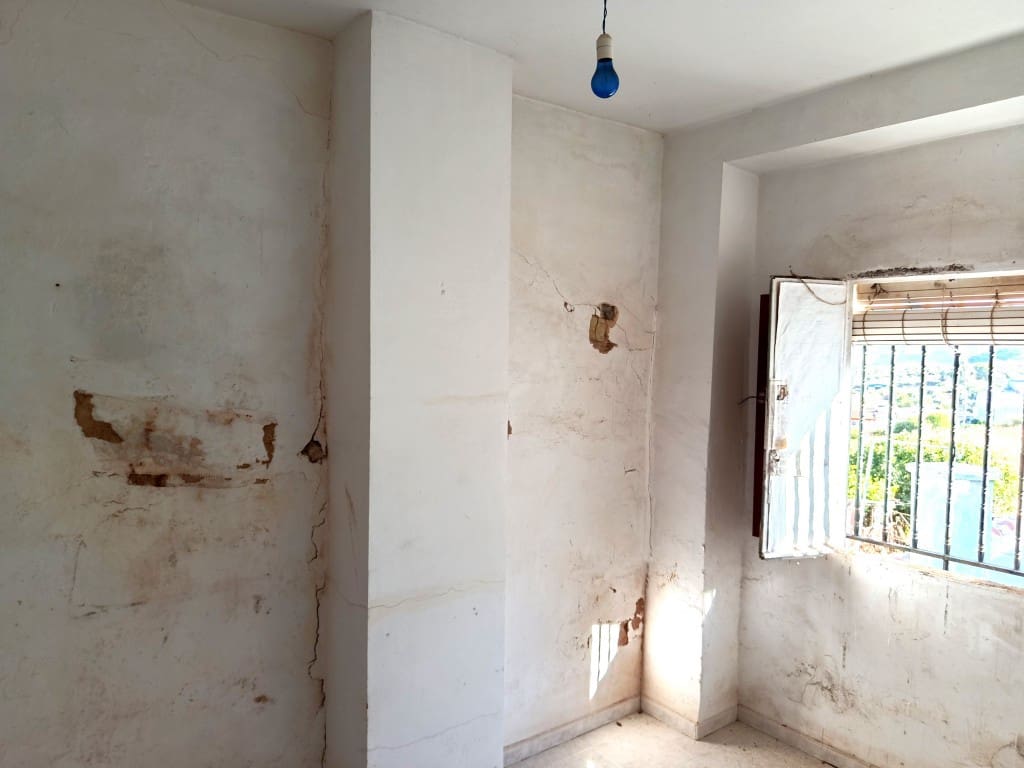 3 slaapkamer Huis te koop in Rute met garage - € 59.000 (Ref: 10062997)