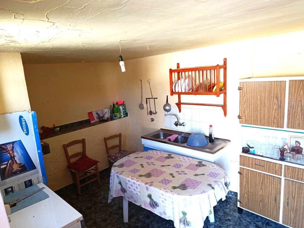 3 slaapkamer Huis te koop in Sabariego met garage - € 103.000 (Ref: 10093823)
