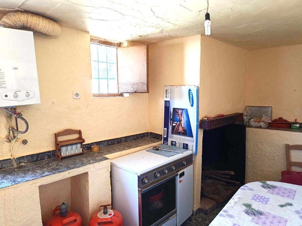 3 slaapkamer Huis te koop in Sabariego met garage - € 103.000 (Ref: 10093823)
