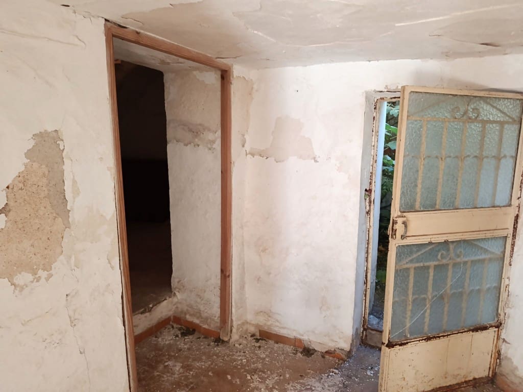 4 chambre Maison de Ville à vendre à Fuente-Tojar - 33 000 € (Ref: 10093943)