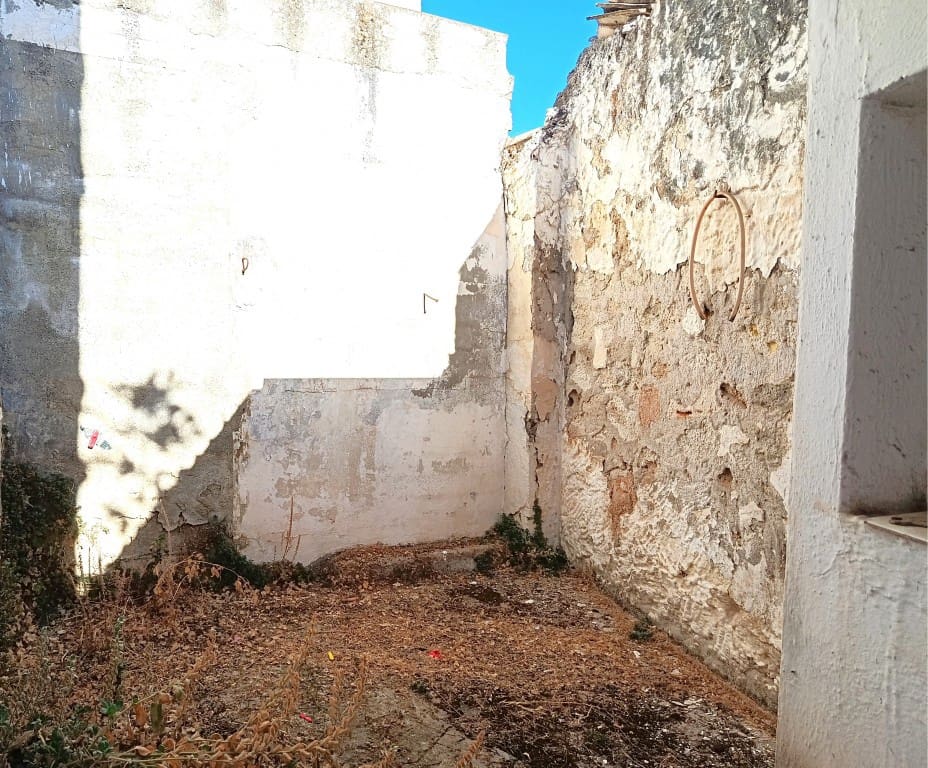 4 chambre Maison de Ville à vendre à Fuente-Tojar - 33 000 € (Ref: 10093943)