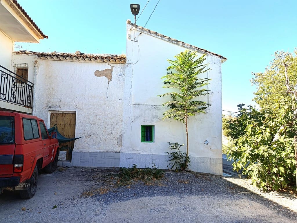 4 slaapkamer Finca/Landhuis te koop in Sabariego met zwembad garage - € 93.000 (Ref: 10093979)