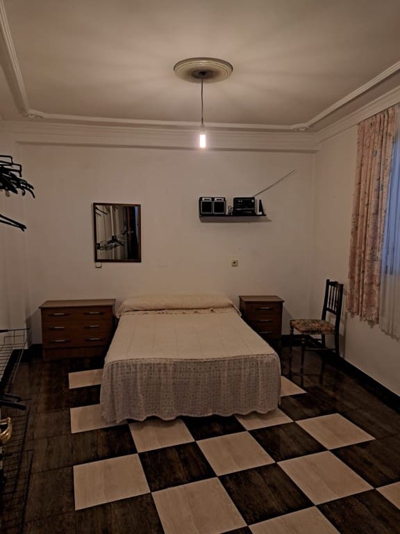 5 soverom Hus til salgs i Fuente-Tojar med garasje - € 124 000 (Ref: 10095479)