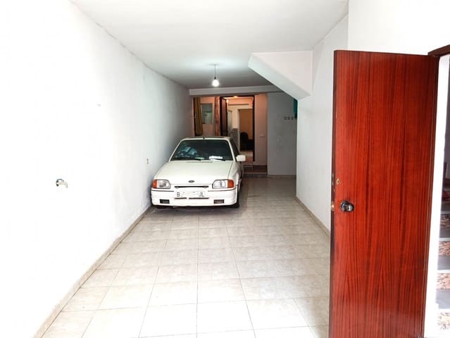 6 quarto Casa em Banda para venda em Luque com garagem - 89 000 € (Ref: 10125147)