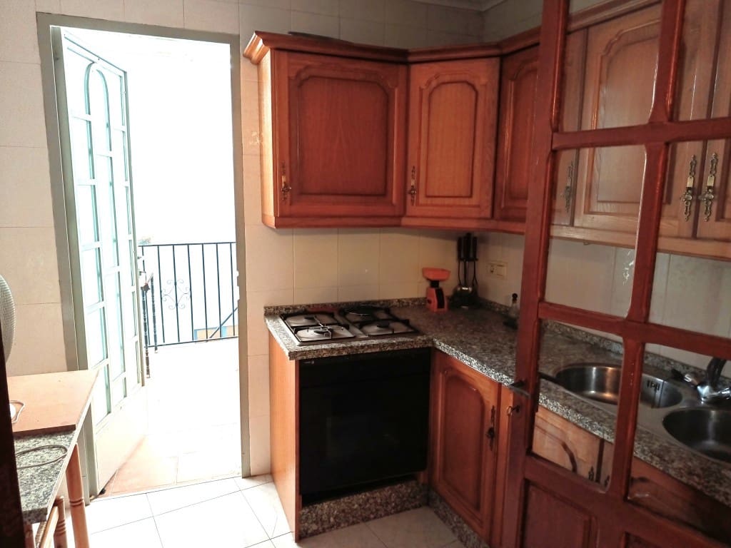 6 quarto Casa em Banda para venda em Luque com garagem - 89 000 € (Ref: 10125147)