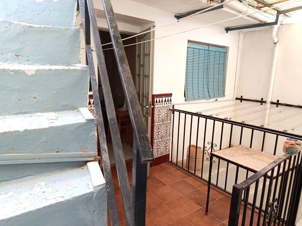 6 quarto Casa em Banda para venda em Luque com garagem - 89 000 € (Ref: 10125147)