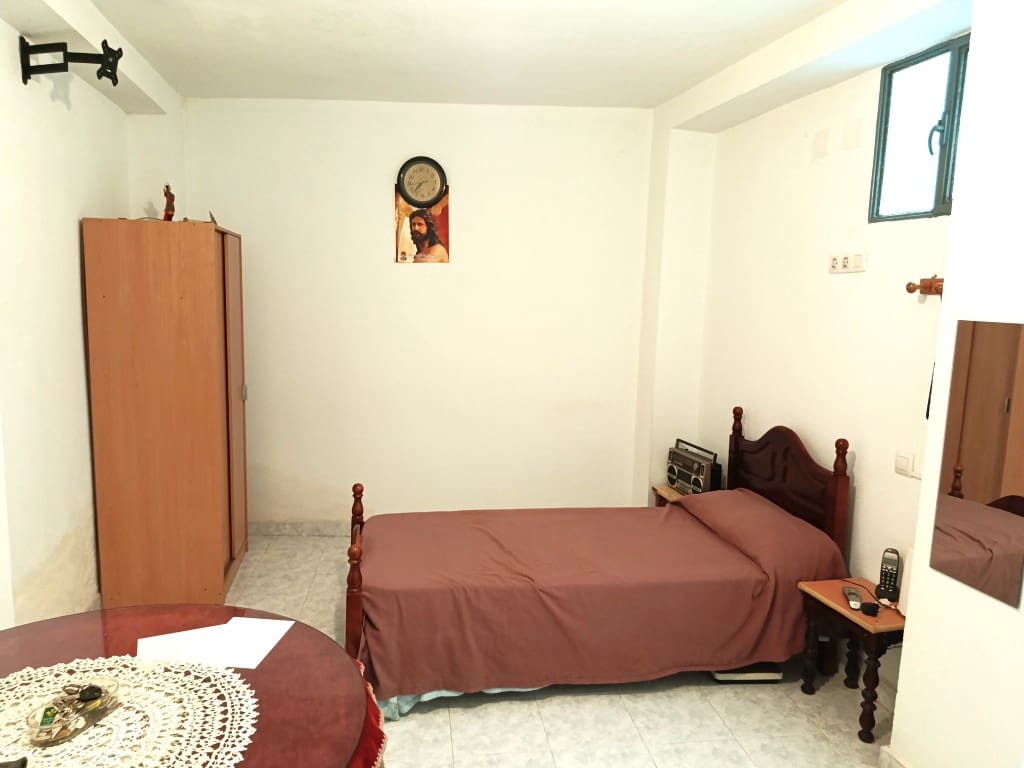 6 quarto Casa em Banda para venda em Luque com garagem - 89 000 € (Ref: 10125147)