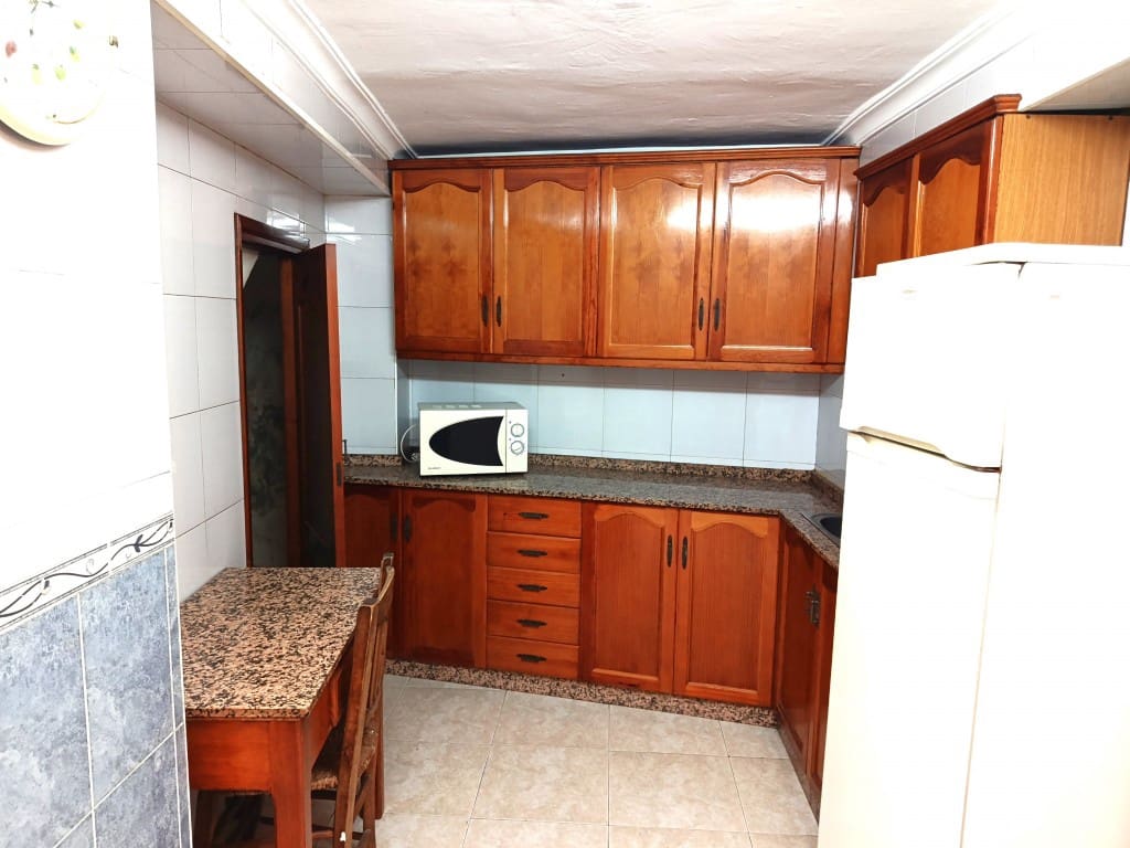 6 quarto Casa em Banda para venda em Luque com garagem - 89 000 € (Ref: 10125147)