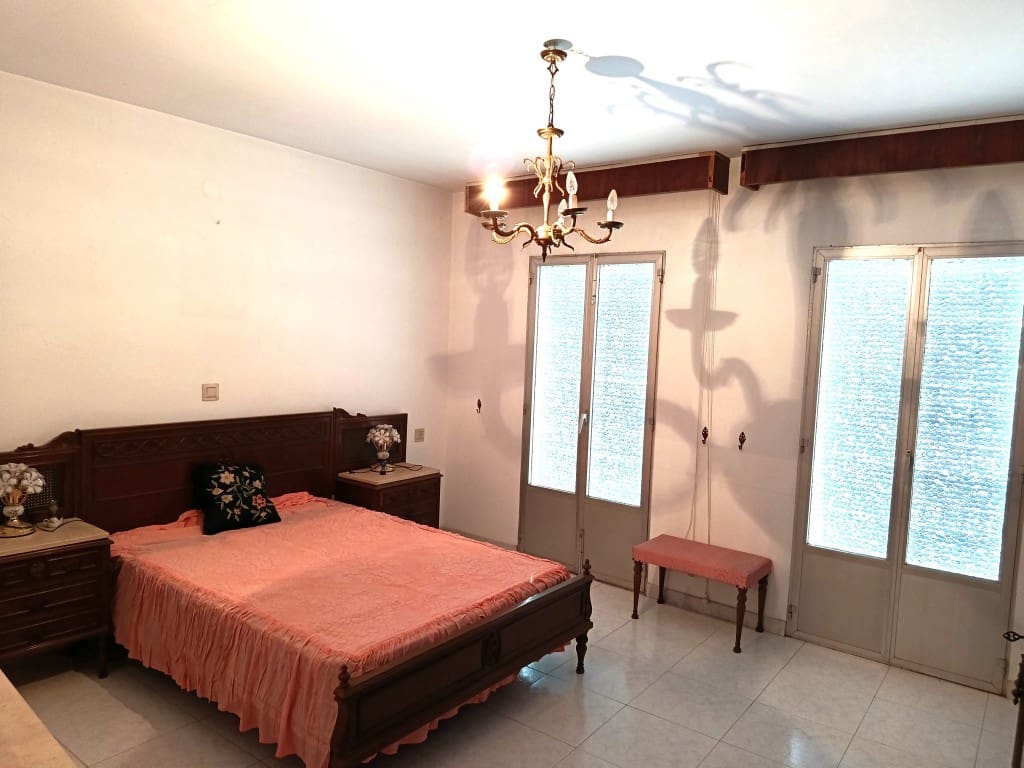 6 quarto Casa em Banda para venda em Luque com garagem - 89 000 € (Ref: 10125147)
