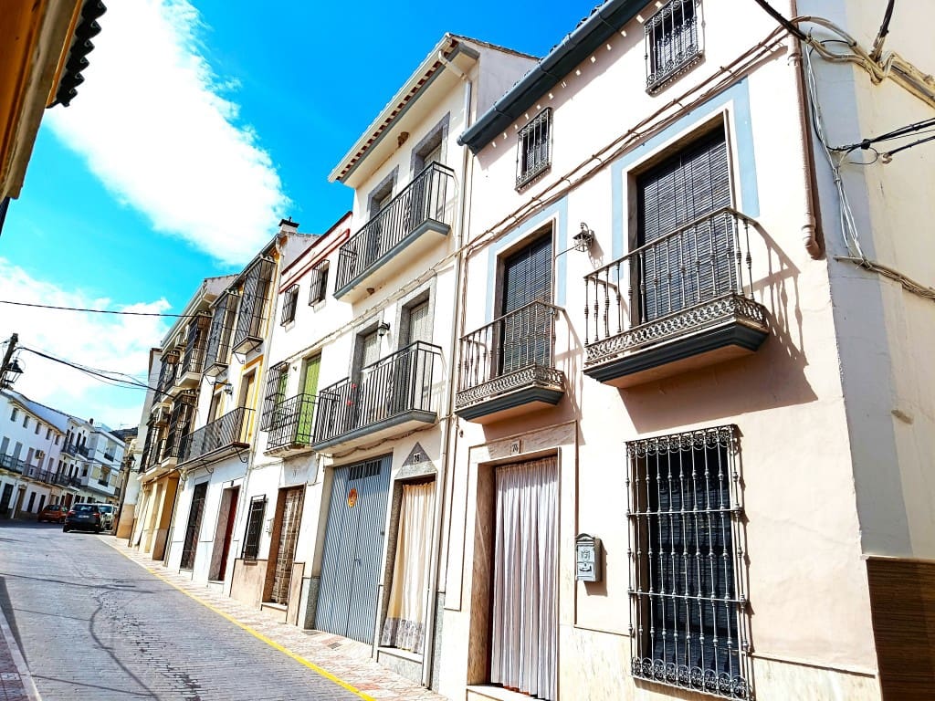 6 quarto Casa em Banda para venda em Luque com garagem - 89 000 € (Ref: 10125147)