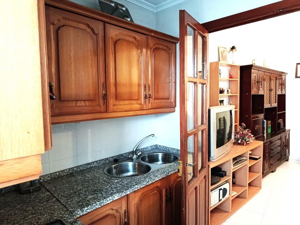 6 quarto Casa em Banda para venda em Luque com garagem - 89 000 € (Ref: 10125147)