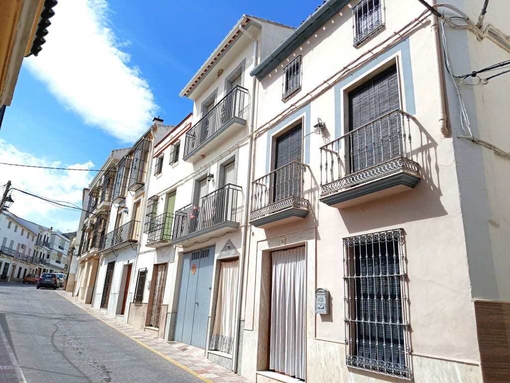 6 quarto Casa em Banda para venda em Luque com garagem - 89 000 € (Ref: 10125147)